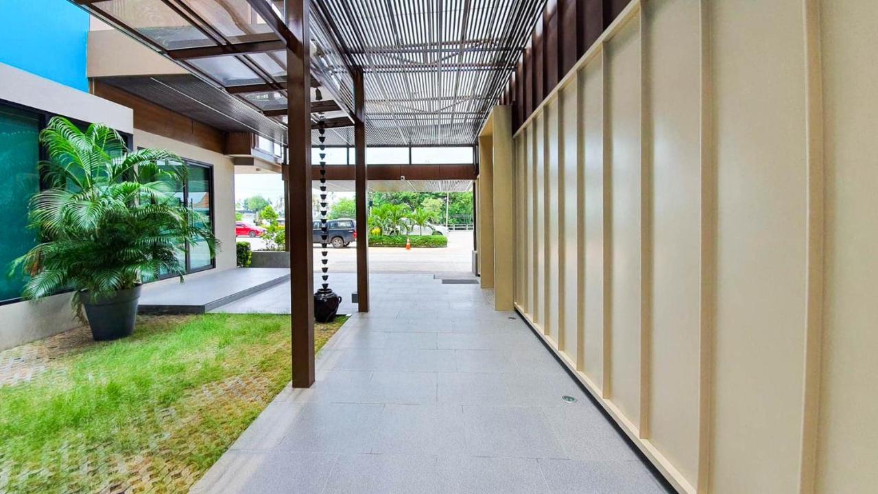 S.22 Suratthani Hotel